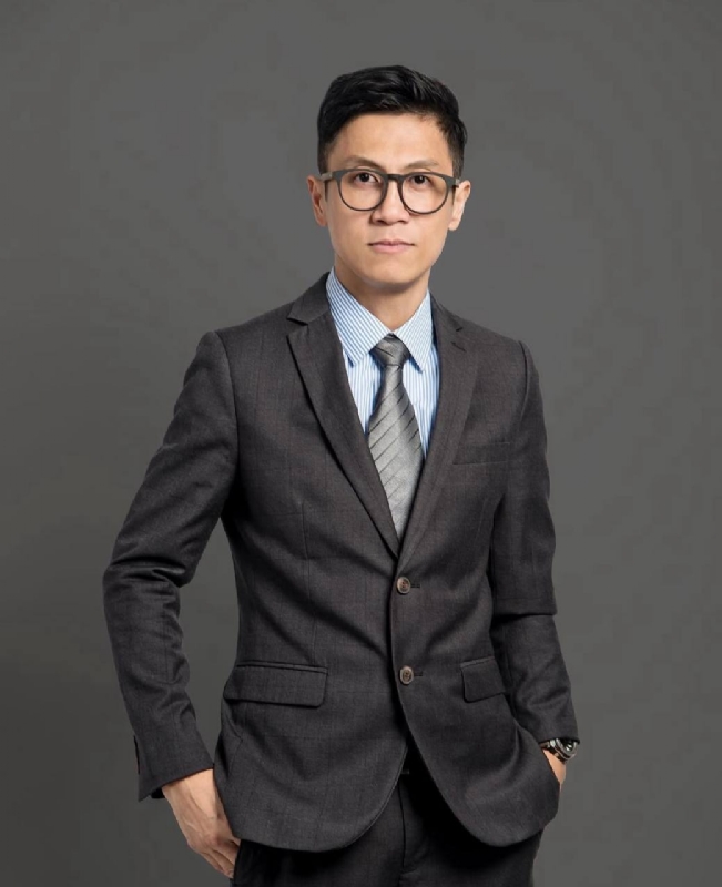 千帆过尽的第一张照片--上海王婆说媒