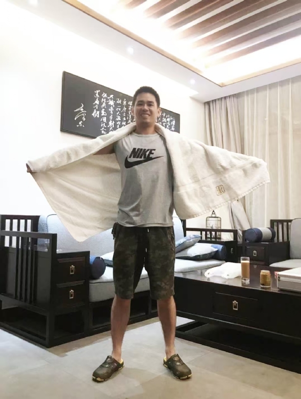 侬好侬好的第一张照片--上海王婆说媒